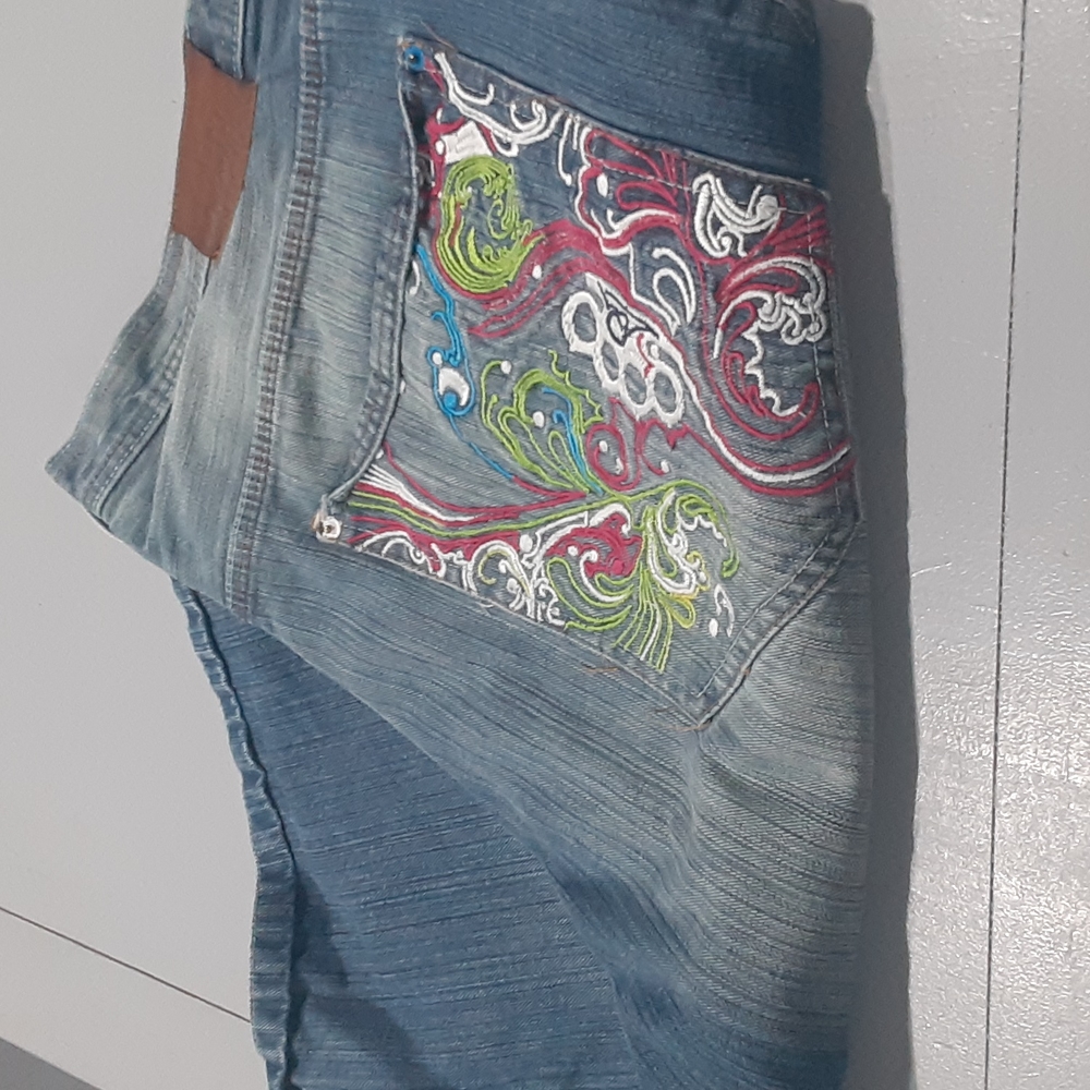 Mens vintage Artfuk Dodger long shorts. Size 44
